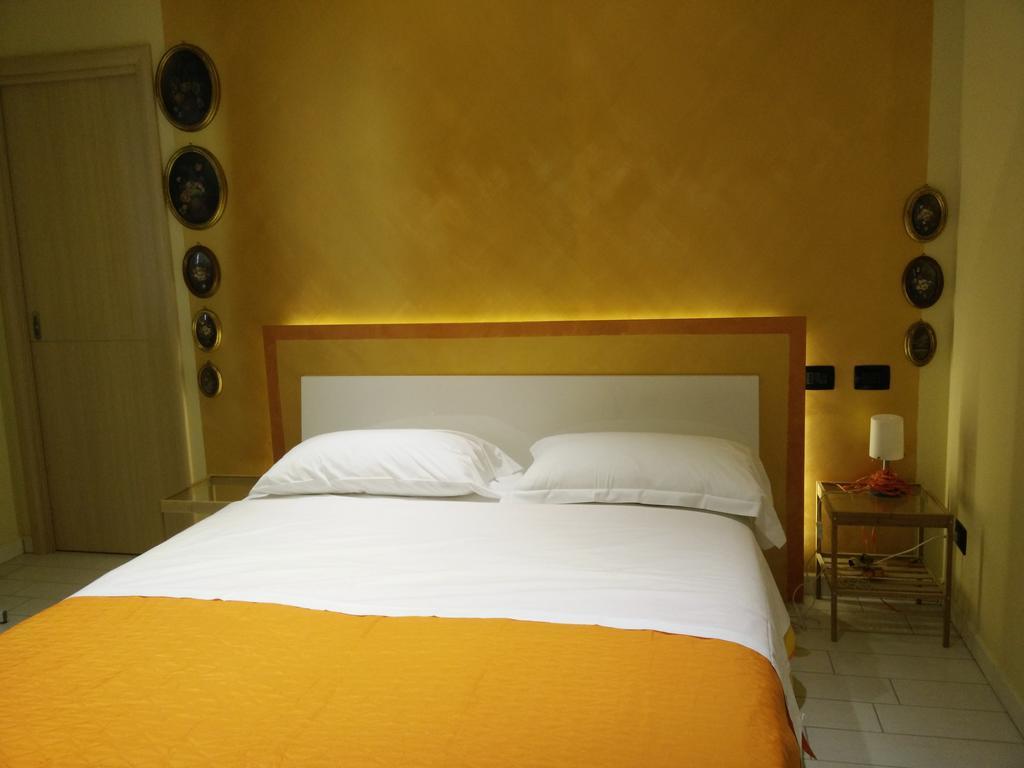 Casa Vacanze Bellovello บาร์บาเรสโก ภายนอก รูปภาพ